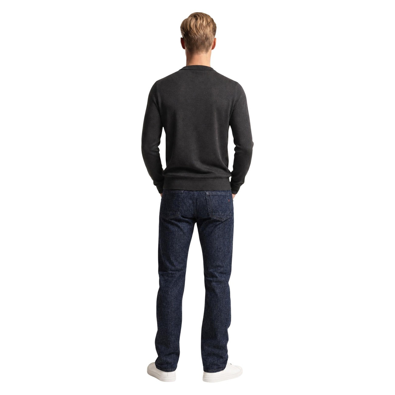Jeans Replay uomo blu modello M1075 .000.126 20E. Pantaloni in denim di cotone 12 oz blu lavaggio woolly blue, vestibilità regolare dritta e comoda a 5 tasche con zip, jeans casual maschili per tutte le stagioni.