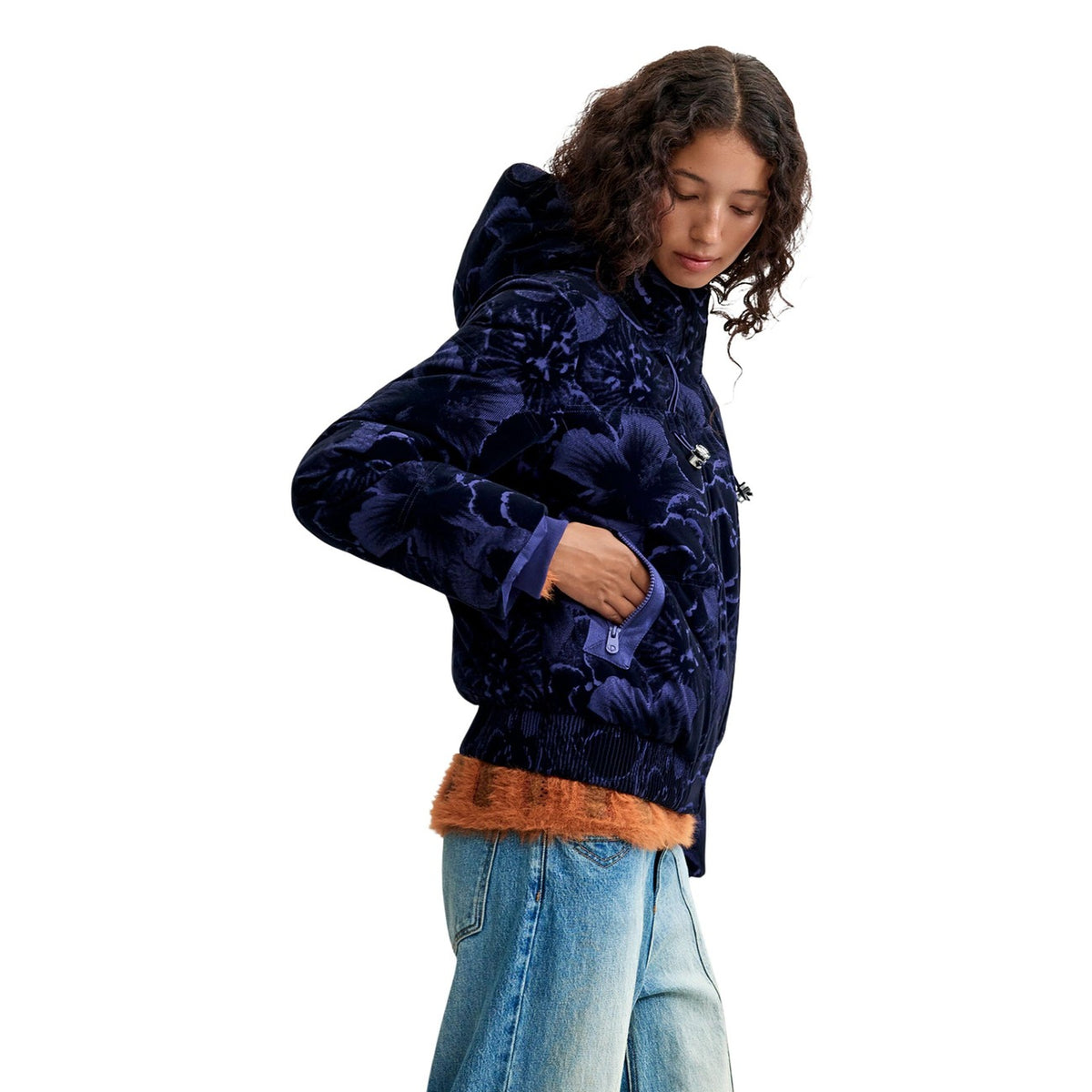 Piumino corto donna Desigual – Giubbotto trapuntato blu stampa floreale 26WWEW385000.