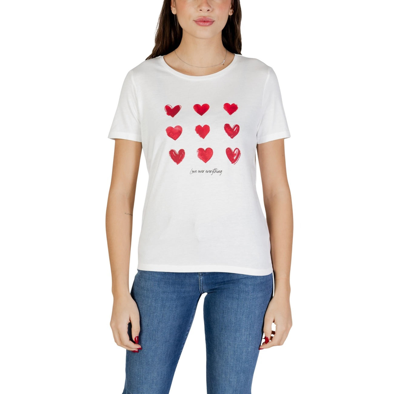 T-shirt Morgan De Toi donna bianca con stampa cuori rossi scollo tondo - vista frontale indossata da modello

