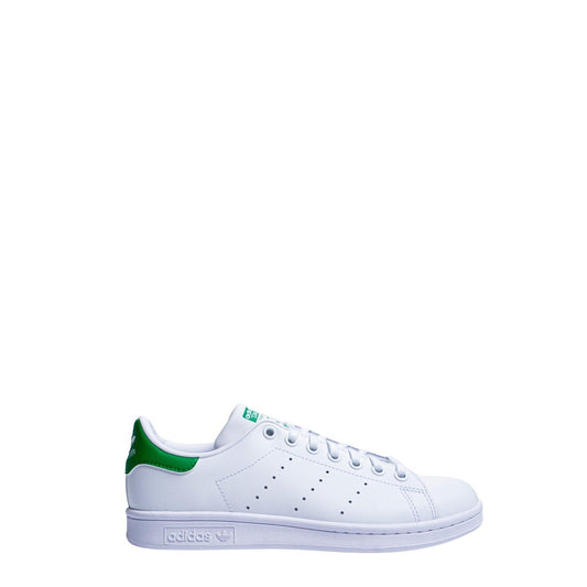 Sneaker adidas Stan Smith; 100% Pelle. Colore White/Green, soletta OrthoLite®, calzata regolare. Scarpa tennis iconica, minimalista e traspirante per la PE26. Vista laterale 
