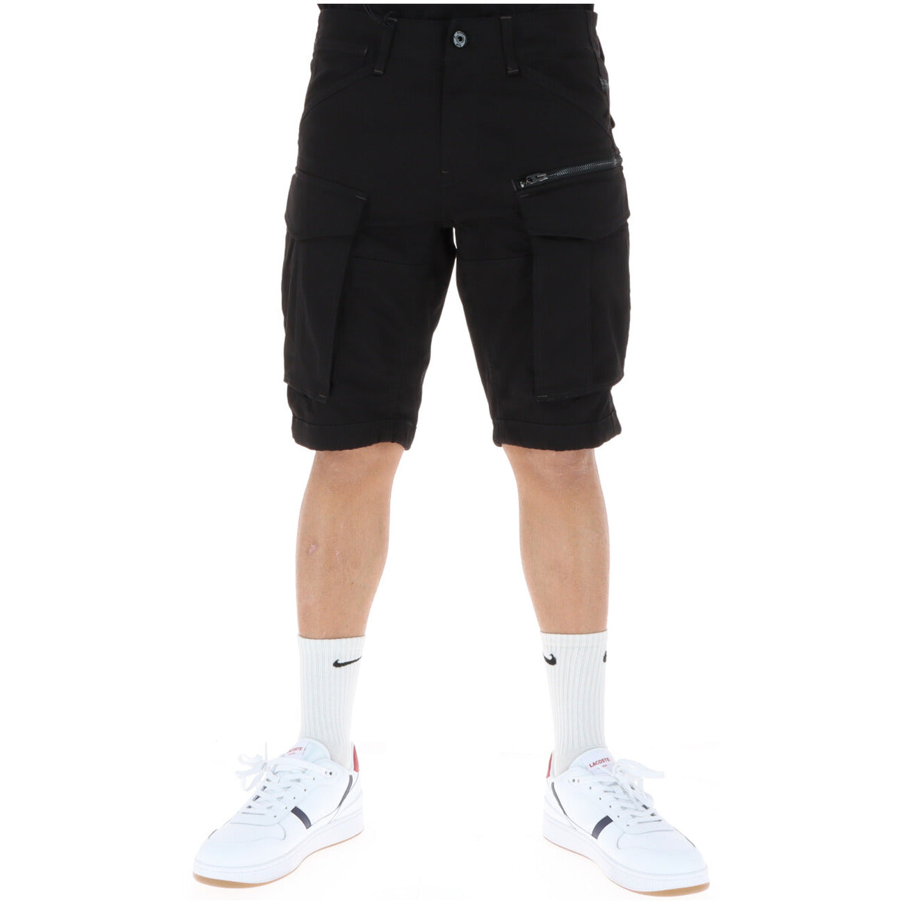 G-STAR Tapered Cargo nero; vita bassa, multitasche, chiusura lampo. Lo stile utility-urban definitivo in puro cotone.