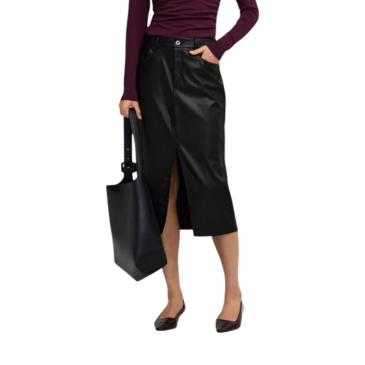 Gonna similpelle nera Only ONLBITTEN 15373299. Pencil skirt midi da donna a vita alta in finta pelle nera con spacco sul davanti, tasche e chiusura zip e bottone, abbigliamento donna mezza stagione.