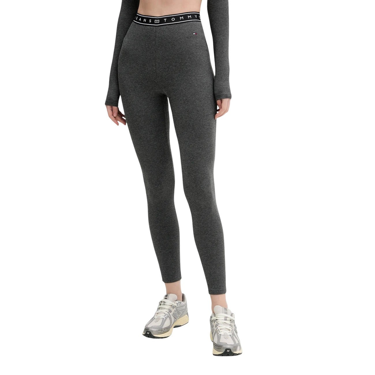 Leggings Tommy Hilfiger Jeans donna grigi aderenti - vista frontale indossata da modello figura intera