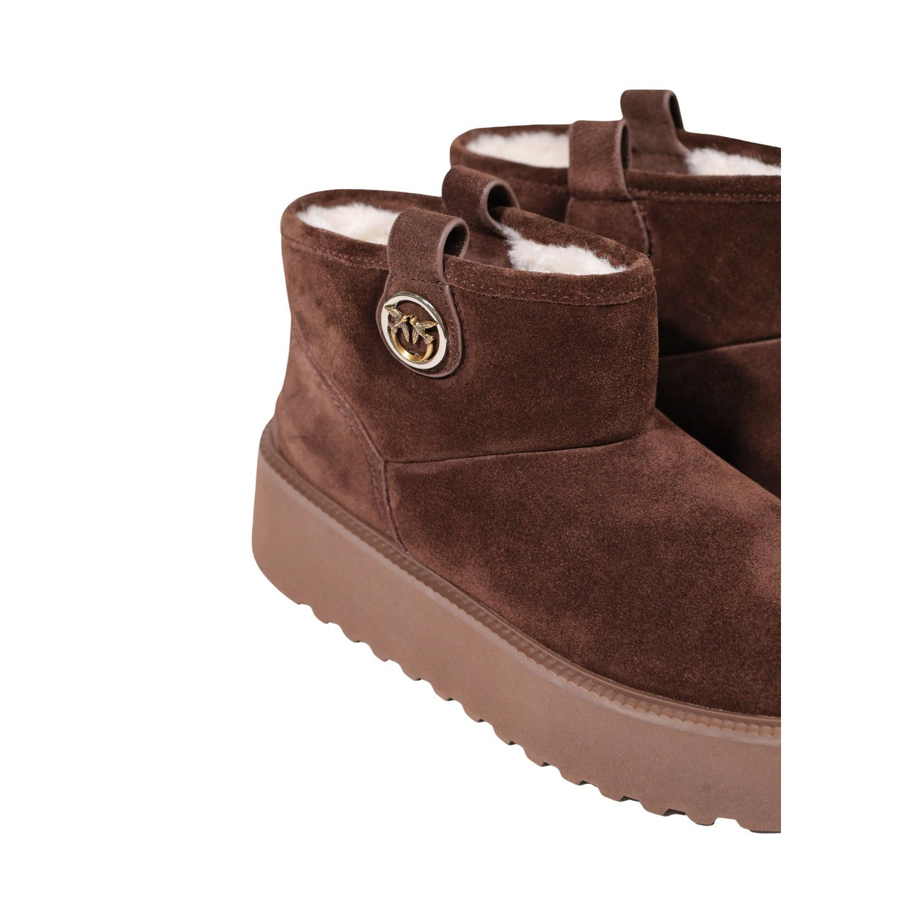 Stivaletti Pinko MARTINA 08 marroni scamosciati donna SD0575P002. Ankle boots in pelle suede marrone con suola alta 5 cm con carroarmato, cerniera zip laterale e logo Pinko in metallo, scarpe invernali da donna.