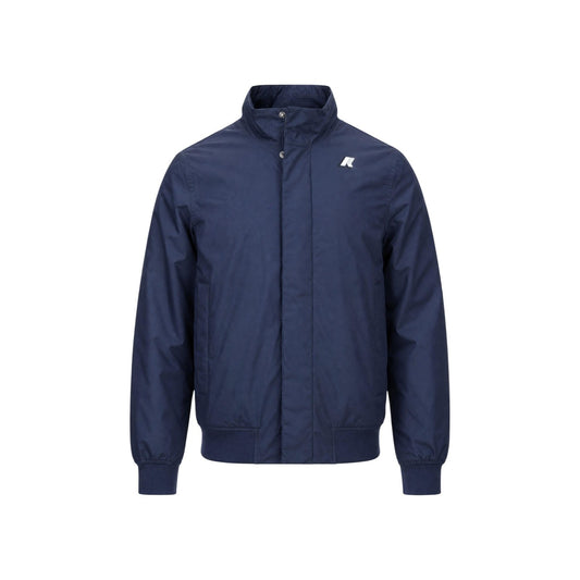 Giacca K-Way Arsene uomo blu K4157DW impermeabile. Giambotto corto urbano in misto cotone antipioggia con membrana isolante, resistenza acqua 8000 mm, zip con bottone a pressione e polsini a coste, abbigliamento autunno inverno.