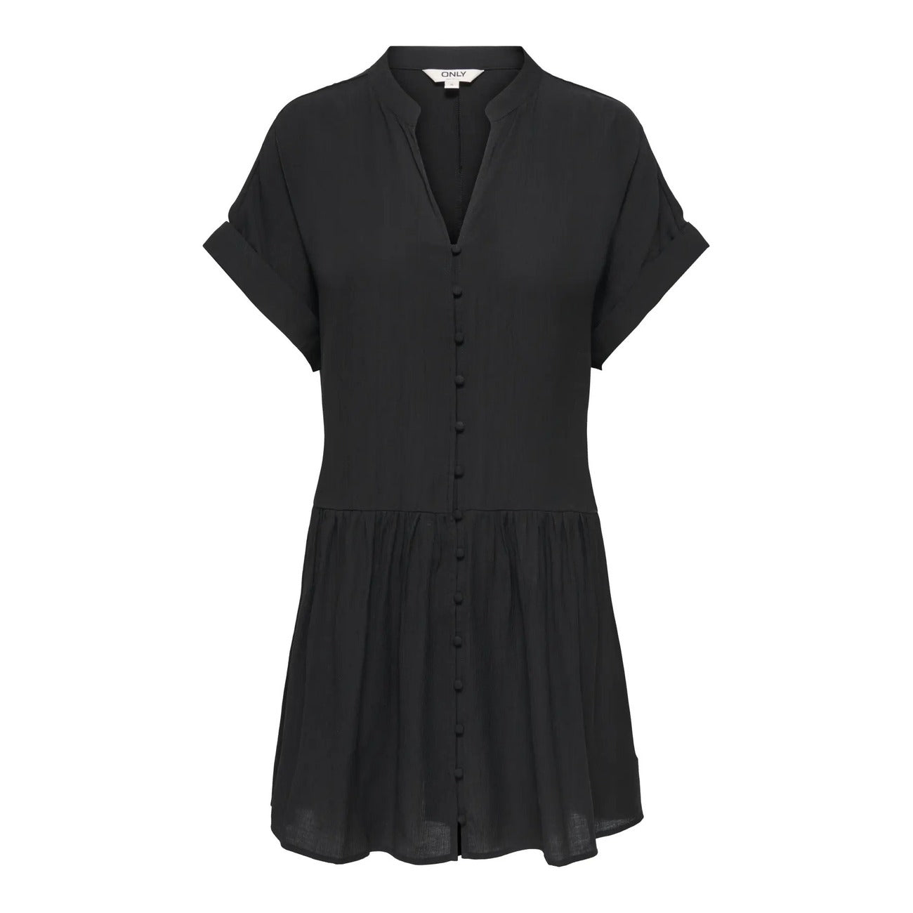 Abito Corto Donna Nero Only; Vestito stile chemisier a maniche corte con polsini risvoltati, scollo a V e chiusura con bottoni. Taglio regolare segnato in vita, stile casual-chic leggero. Frontale stesa 