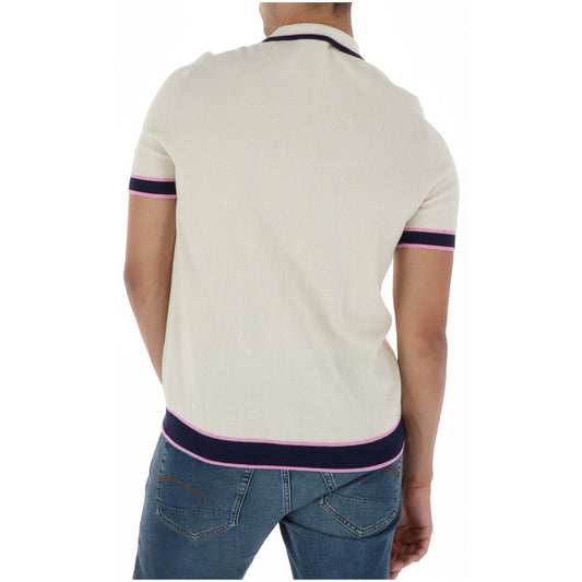Polo Psycho Bunny Beige Dax Knit; 100% Cotone effetto maglia. Colletto strutturato, logo ricamato a contrasto, maniche corte. Vestibilità regular, ideale per la stagione Primavera/Estate. Posteriore 