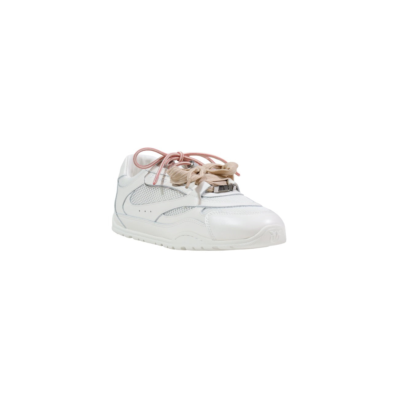 Sneakers Pinko Yulia 01 Bianche; 69% Pelle. Suola platform 3 cm, dettagli traforati, applicazione gioiello sui lacci. Calzata avvolgente e traspirante. Stile minimal-luxury Primavera/Estate. Vista frontale 