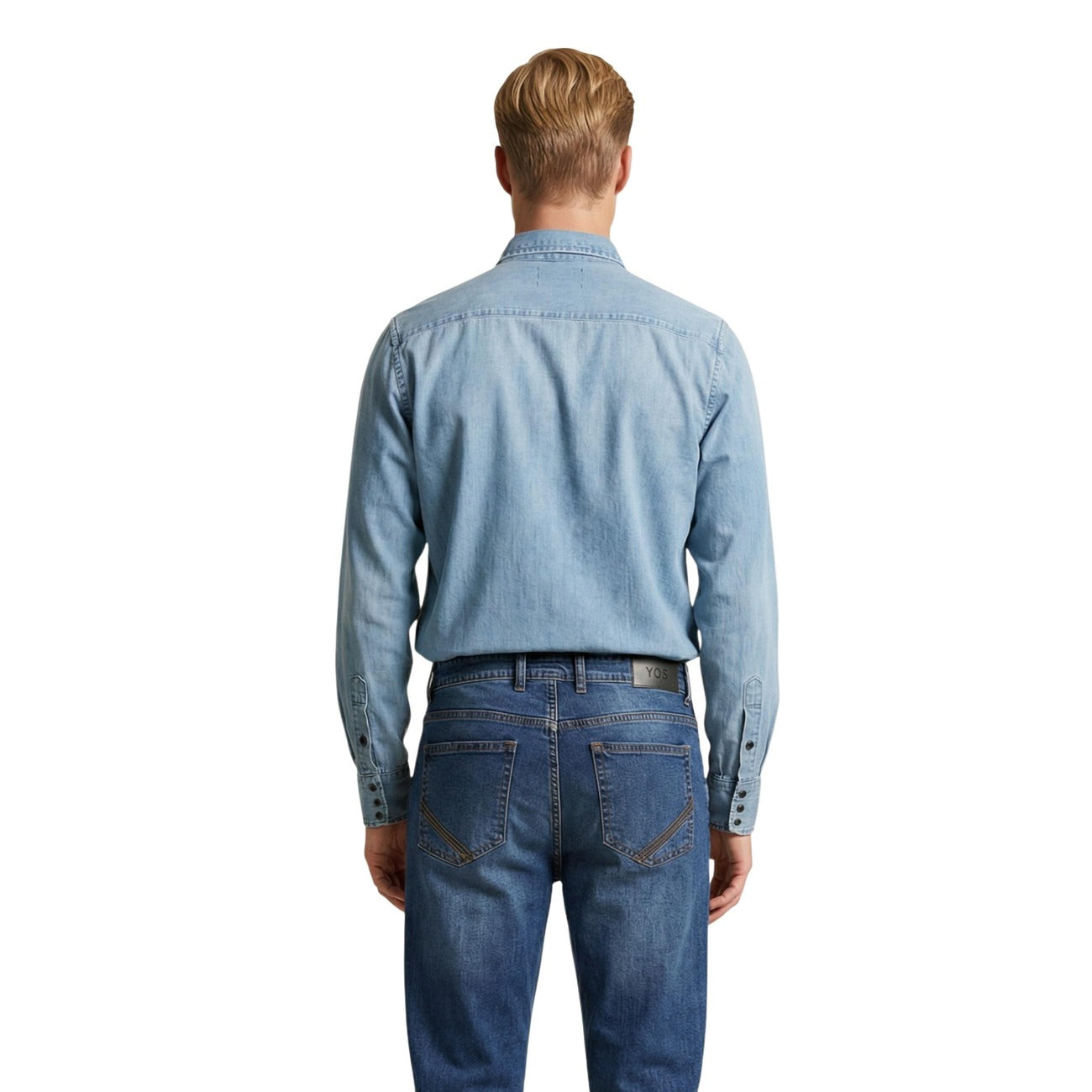 Camicia Replay M4860T; 100% cotone, Regular Fit. Bottoni a pressione, doppie tasche con patta, cuciture a vista. Capo iconico, traspirante e versatile per outfit casual-urban. Vista posteriore 