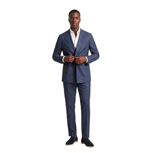 Abito Doppiopetto Mulish Blu; Modello Giorgione. Giacca 4 bottoni, revers a lancia, pantalone dritto. Tessuto comfort-stretch, vestibilità moderna. Ideale per cerimonie e business. Codice: ABS707. Vista frontale 