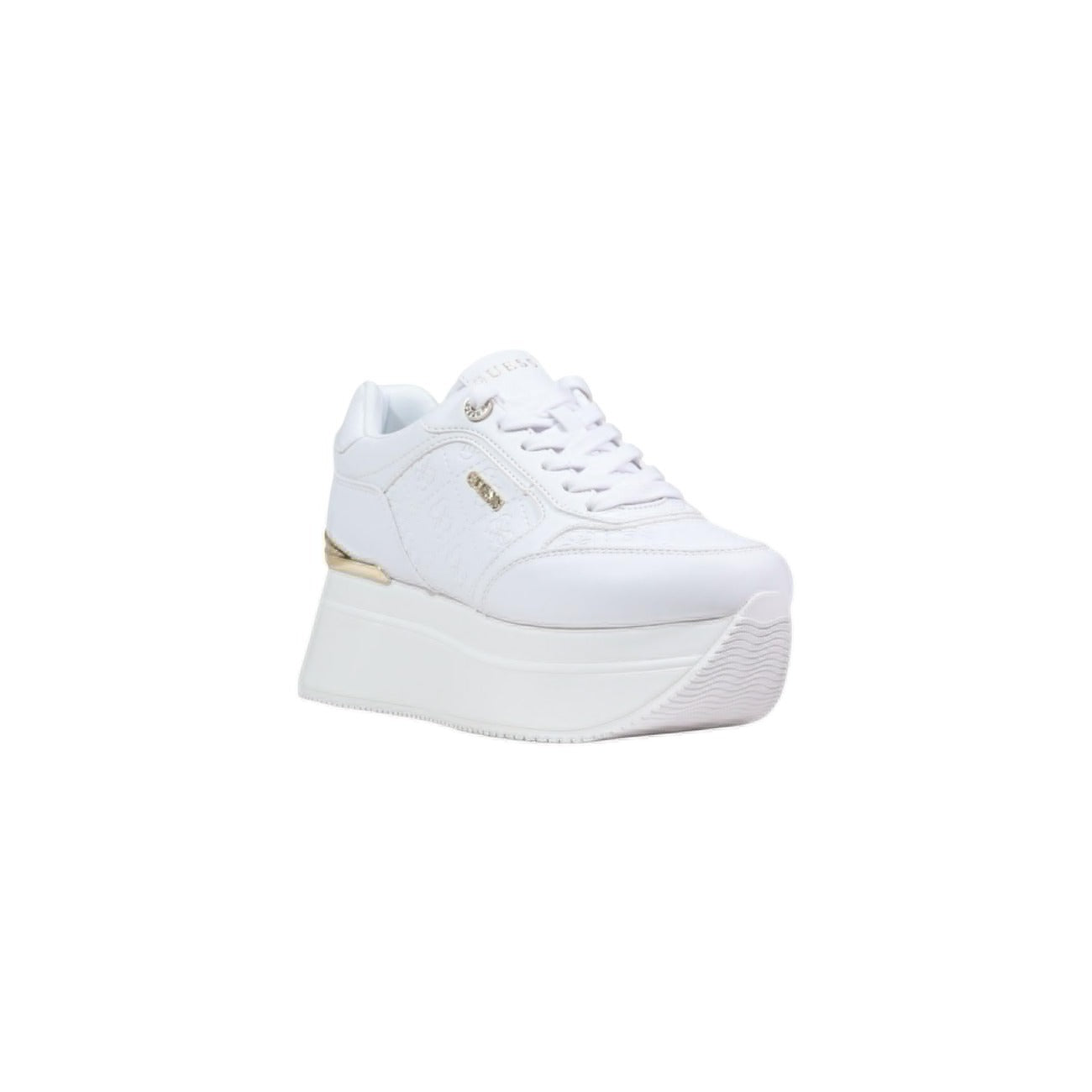 Guess Camrio Sneakers Plateau; bianche, applicazioni in pietre, materiale sintetico premium. Comfort e stile rialzato per un look urban-chic. Vista frontale 