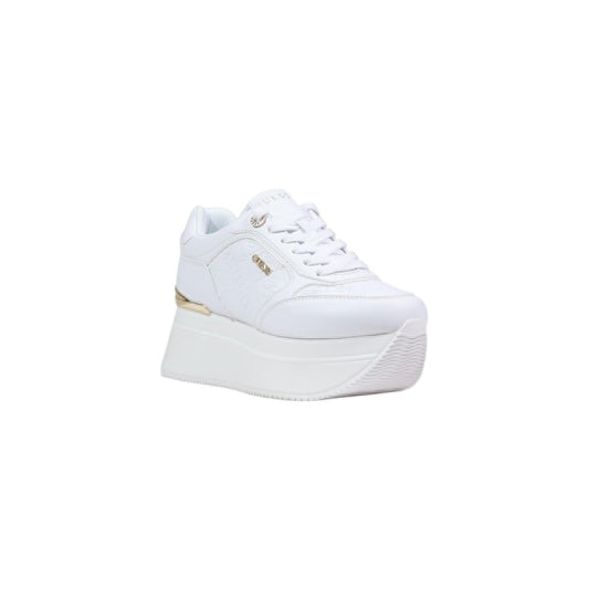 Guess Camrio Sneakers Plateau; bianche, applicazioni in pietre, materiale sintetico premium. Comfort e stile rialzato per un look urban-chic. Vista frontale 