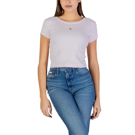 T-shirt CK Jeans Woven Label; 95% Cotone, 5% Elastane. Lavorazione a costine, manica corta, vestibilità aderente. Maglia donna versatile, morbida e di alta qualità. Colore rosa vista frontale 