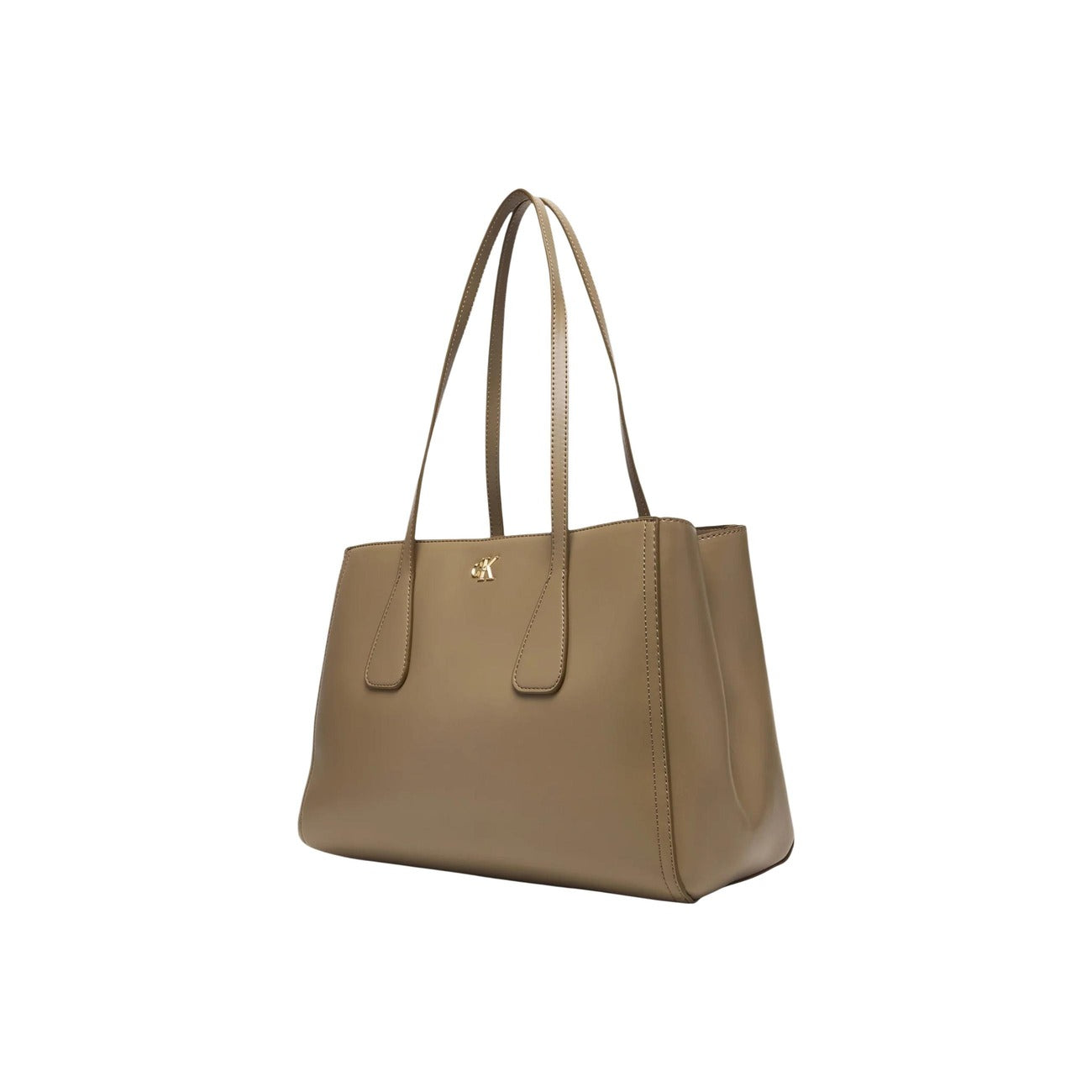 Calvin Klein Shopping Bag Medium; borsa beige tote in ecopelle con scomparto diviso e chiusura magnetica. Base rigida rinforzata e manici lunghi per un comfort ottimale a spalla. Vista frontale laterale 