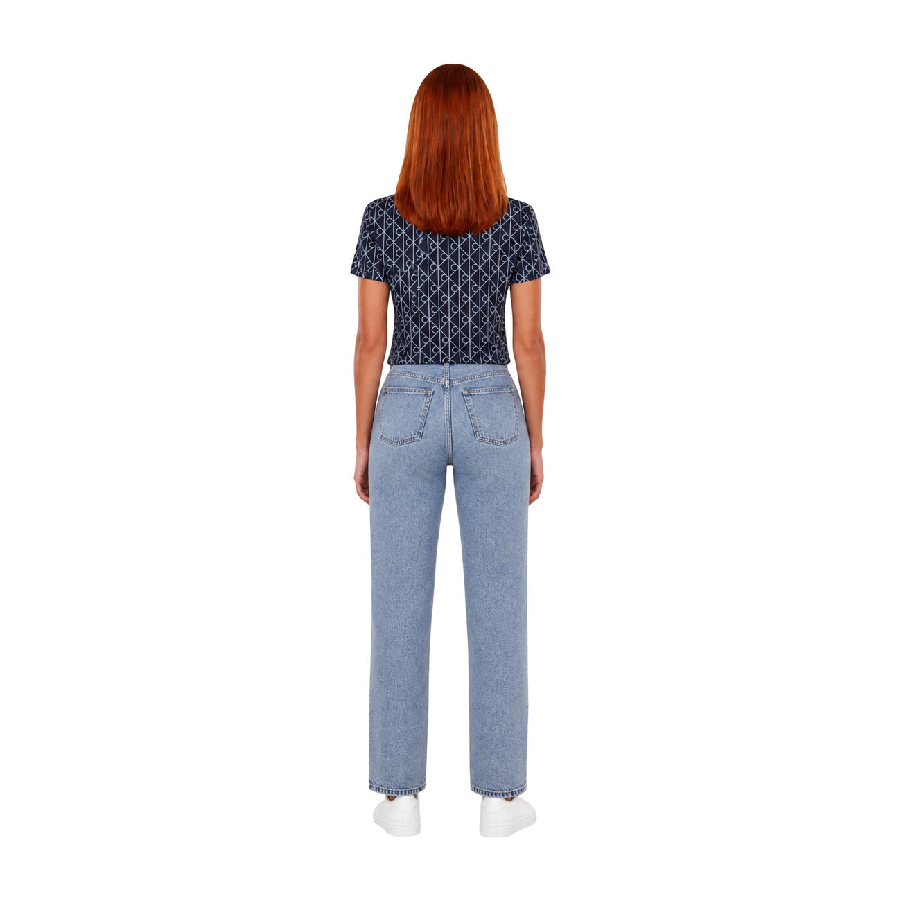 T-shirt Donna Blu Calvin Klein Jeans; 100% Cotone. Taglio regular fit, maniche corte e scollo a girocollo. Fantasia geometrica all-over multilogo CK, tessuto leggero e traspirante stile casual-chic. Posteriore intera 