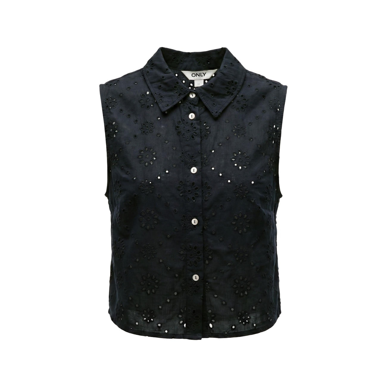 Camicia Only Onlalithea; Nero. 100% Cotone traforato. Senza maniche, taglio corto, ricamo floreale, chiusura con bottoni. Stile romantico e fresco, collezione SS26. Vista stesa 