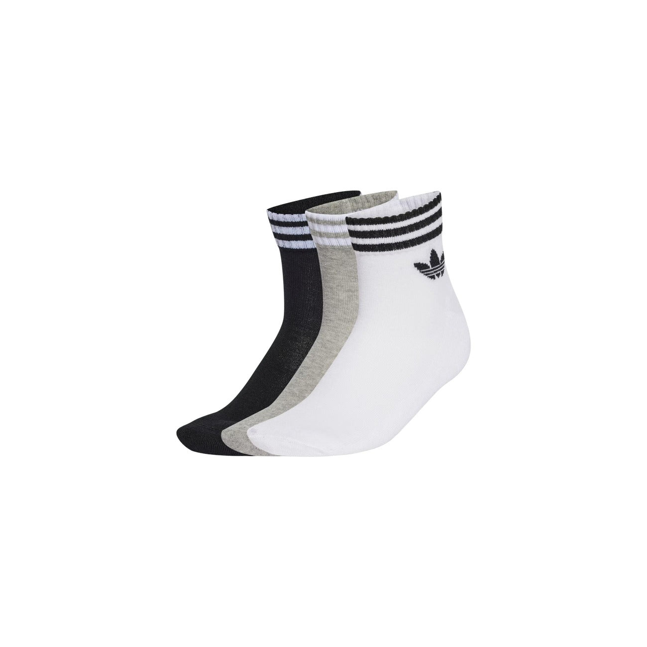 Pack 3 Paia Calzini adidas Ankle; Bianco, Grigio, Nero. 78% Cotone, 19% Poliestere riciclato. Lunghezza caviglia, orli a coste, logo Trifoglio. Stile casual e sportivo.