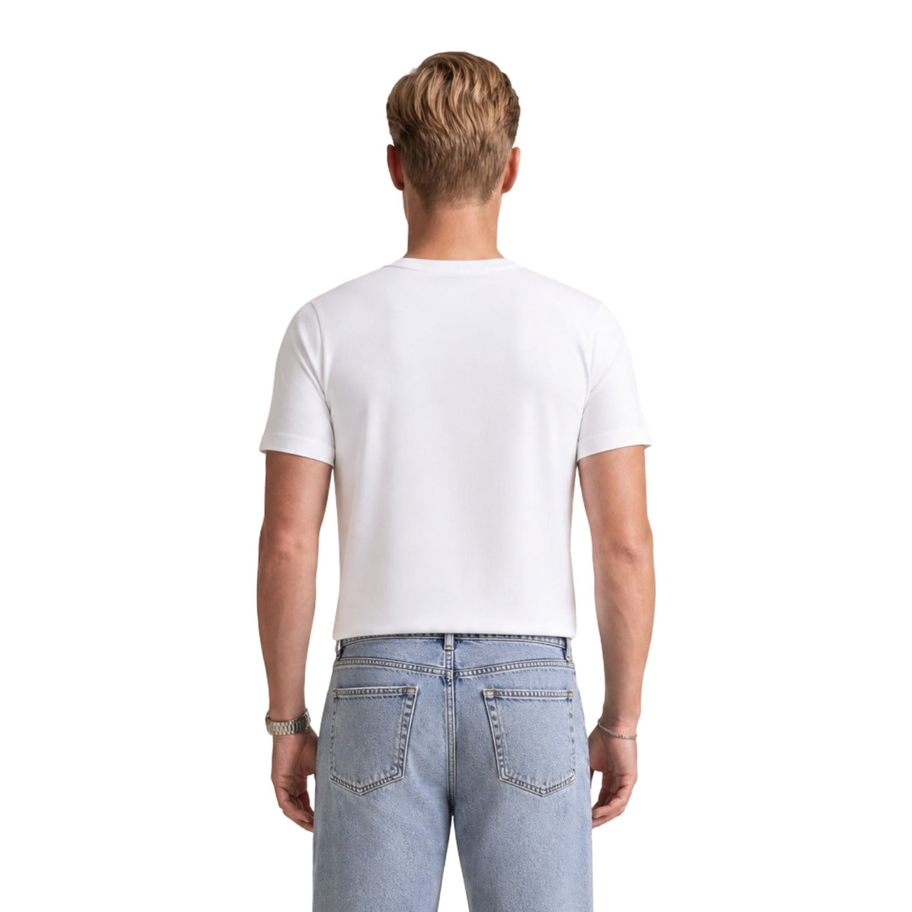 T-shirt Bianca Uomo Calvin Klein Jeans; 100% Cotone, maniche corte, scollatura a girocollo con logo sul petto. Tessuto leggero e traspirante, stile casual e intramontabile per ogni stagione. Posteriore 