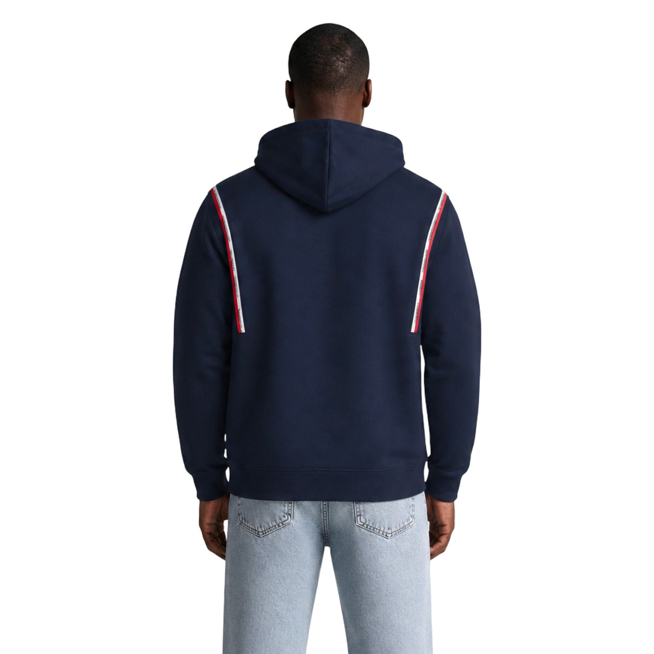 Felpa Cappuccio Uomo Tommy Hilfiger Jeans; Blu. 100% cotone rigenerato con tasca a marsupio, bande logo sulle spalle e scritte ricamate. Polsini a coste e vestibilità regolare, stile urban-casual. Vista posteriore 