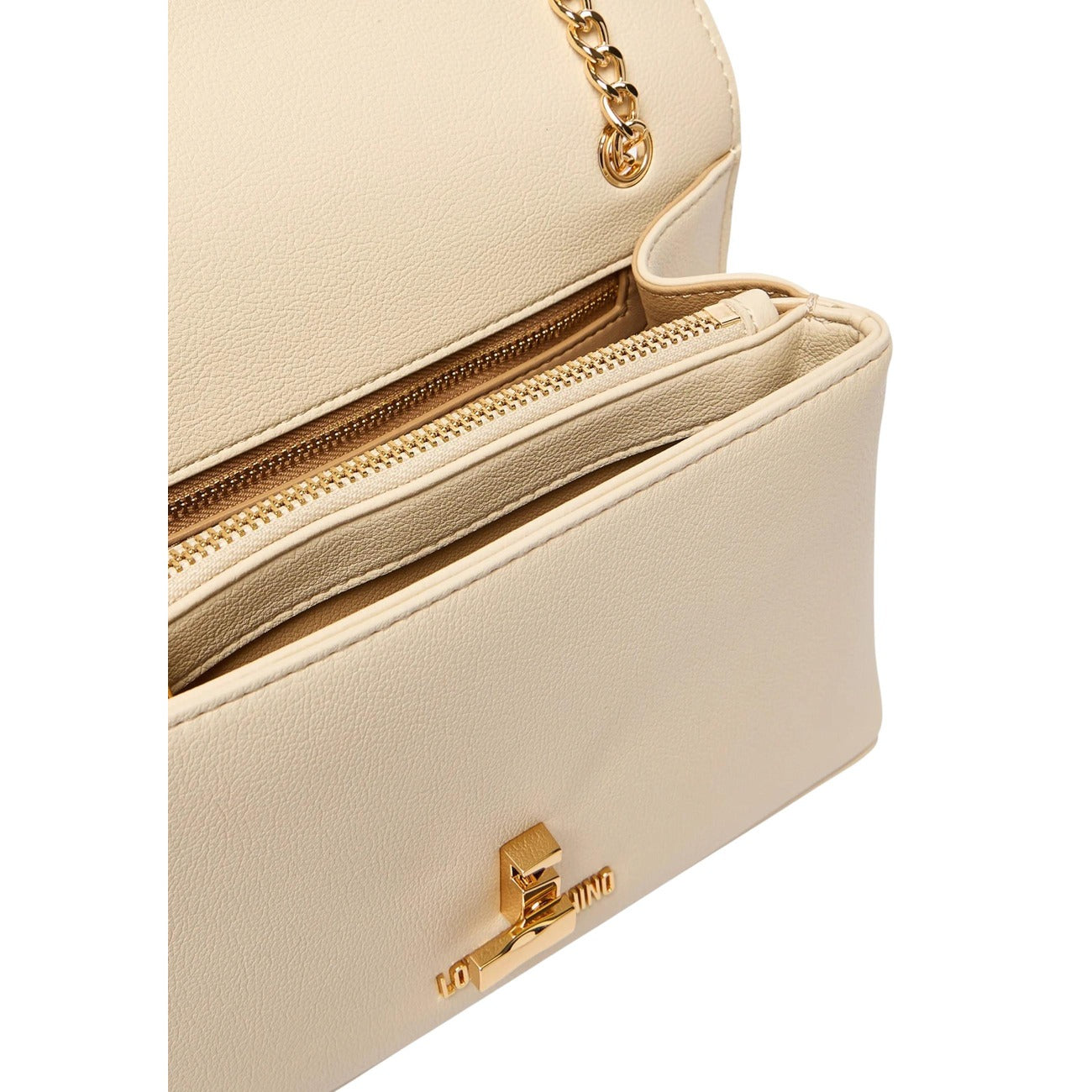 Borsa Love Moschino donna beige a spalla modello JC4138PP1. Borsetta media a tracolla color beige cipria/nude con catena oro e dettaglio cuore dorato sulla patta stile elegante, chic e da cerimonia o sera.