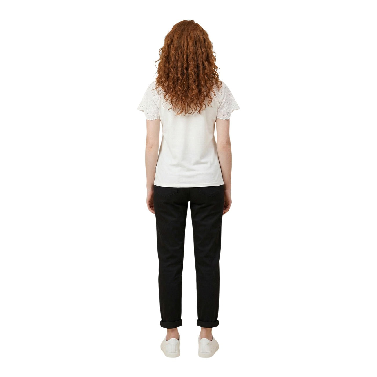 T-shirt Morgan De Toi Bianca; 100% Cotone. Maniche con ricamo traforato, scollo a V, vestibilità regolare. Stile romantico-casual, ideale per la stagione Primavera/Estate. Vista posteriore intera 