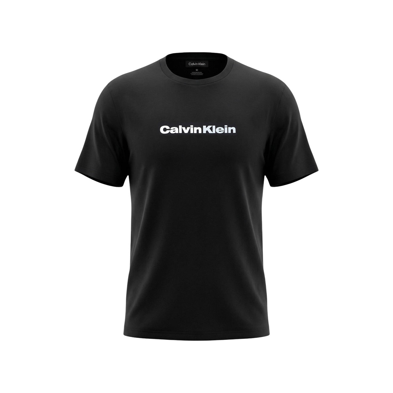 T-shirt Calvin Klein Jeans; 100% Cotone. Vestibilità regolare, logo frontale a contrasto, maniche corte. Maglia uomo traspirante, resistente e iconica per la stagione PE26. Colore nero vista Stesa