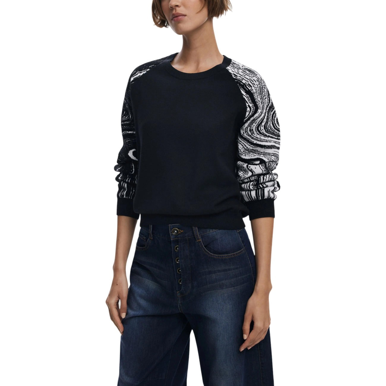Desigual Maglia Donna Nera in 49% Viscosa 28% Poliestere 23% Poliammide a Manica Lunga con Scollo Tondo 25WWJF28