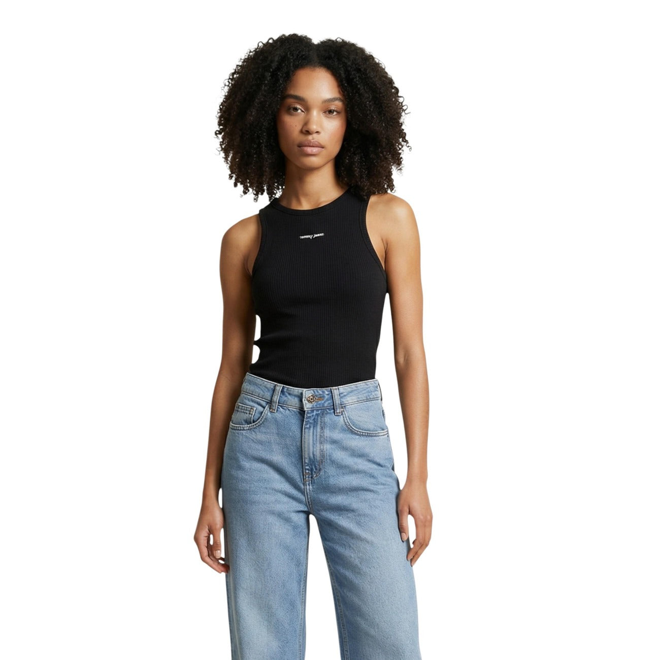 Top Tommy Hilfiger Jeans donna nero senza maniche scollo rotondo 95% cotone 5% elastan - vista frontale indossato da modello
