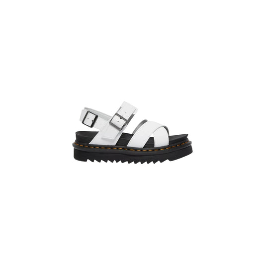 Dr. Martens Sandalo in pelle Hydro opaca; Nero. Interno in tessuto, suola EVA ammortizzata, cuciture gialle a contrasto. Calzata regolabile e materiale resistente all'usura. Laterale 