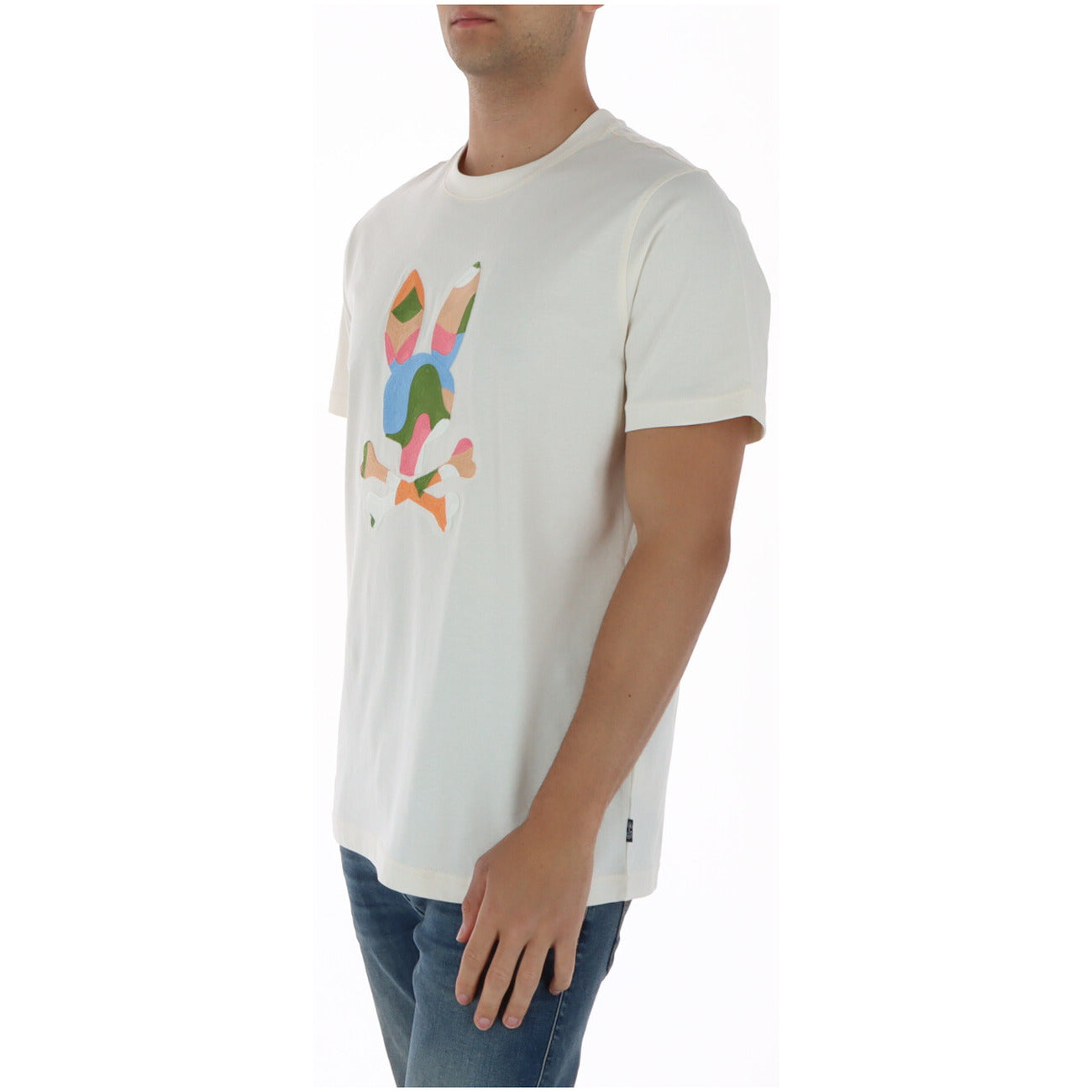 T-shirt Psycho Bunny Ara Graphic; 100% Cotone Pima. Ricamo a punto catenella, vestibilità classica, girocollo. Prodotta con fibre premium resistenti e soffici. Lavabile a freddo. Colore bianca vista frontale laterale 