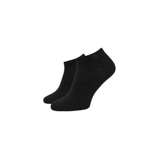 Pack 3 Paia Calzini Sneaker Calvin Klein; nero. 69% Cotone, 29% Fibre tecniche, 2% Elastam. Logo CK ricamato, traspiranti, taglio basso casual.