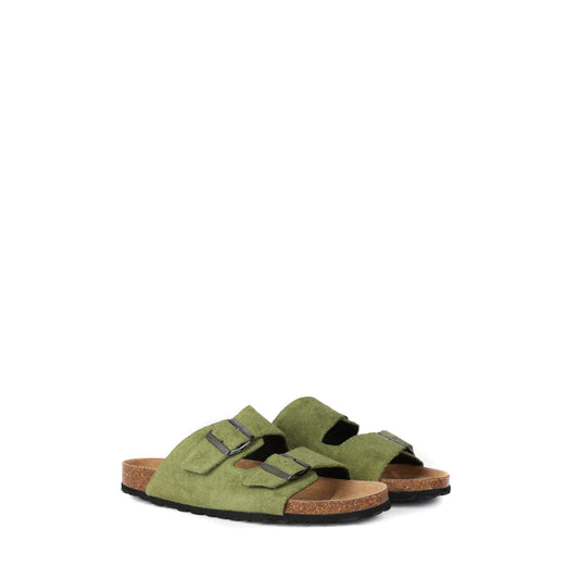 Sandali in Spugna Mc2 Saint Barth; Verde Militare. Doppia fascia regolabile, plantare in sughero, tomaia 100% cotone. Leggeri, originali e confortevoli per l'estate.