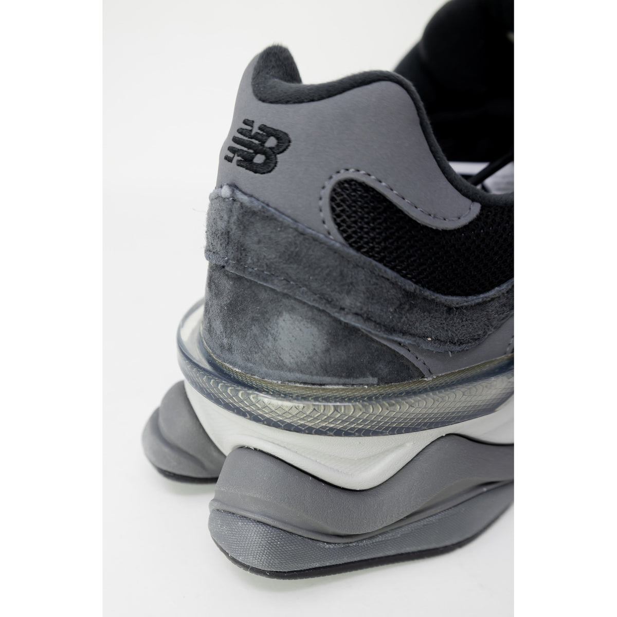 Sneakers uomo New Balance 9060 nere – Scarpe chunky Black Castlerock U9060BLK.