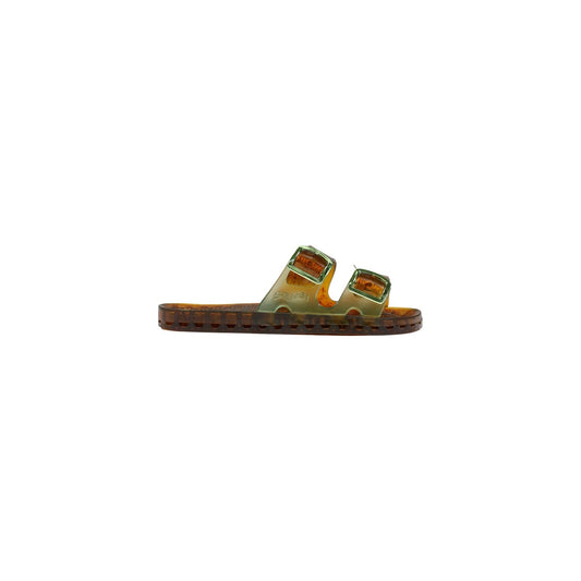 Ciabatte Sensi La Jolla Verdi; 100% PVC. Doppia fascia con fibbie, suola ergonomica traforata drenante, altezza 2 cm. Leggere, lavabili e iconiche. Stile moderno per spiaggia e piscina. Vista laterale