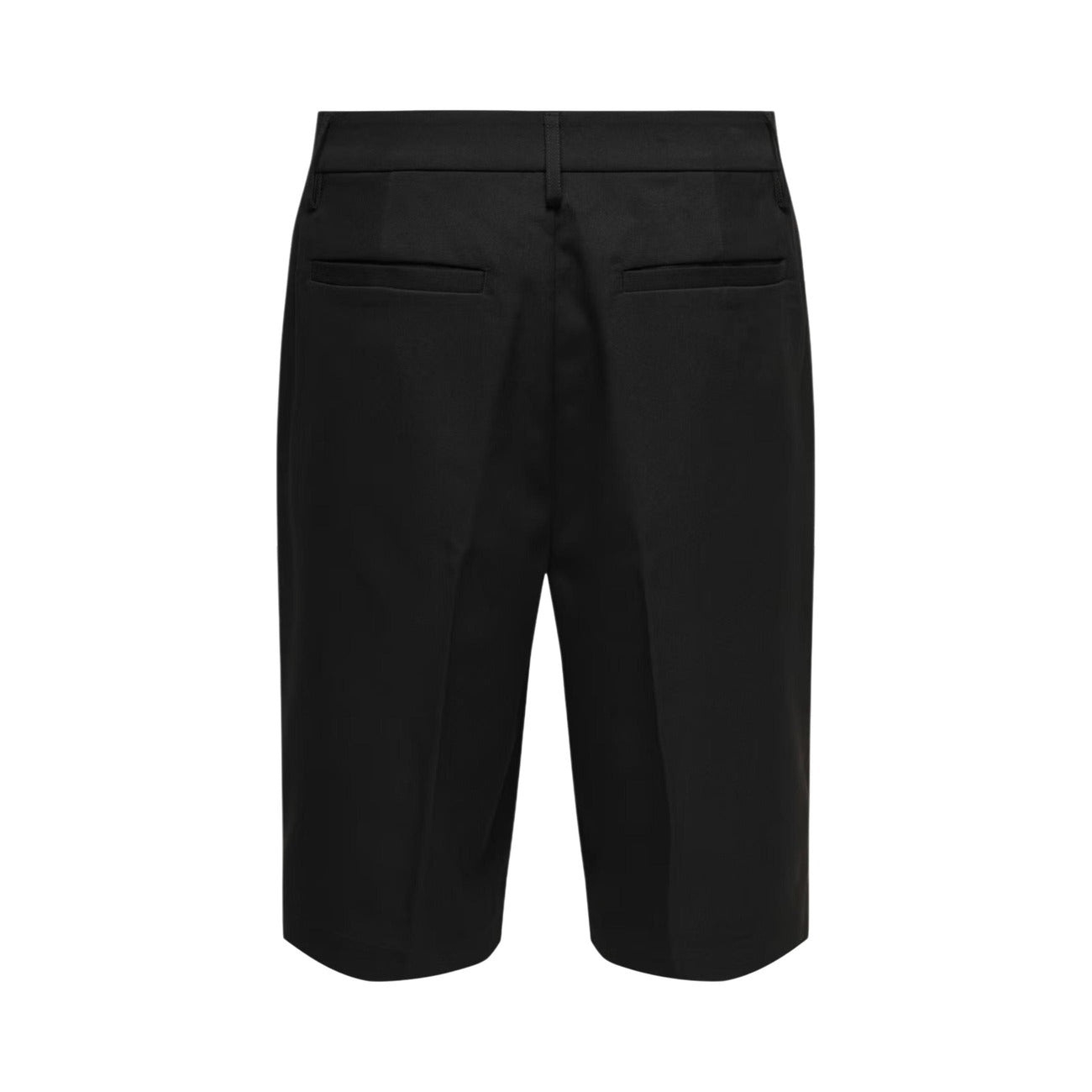 Bermuda Neri Loose Tailored Only & Sons; 78% Poliestere Riciclato. Vestibilità ampia, dettagli sartoriali, tessuto elasticizzato e leggero. Eleganti, sostenibili e freschi per l'estate. Posteriore stesa 