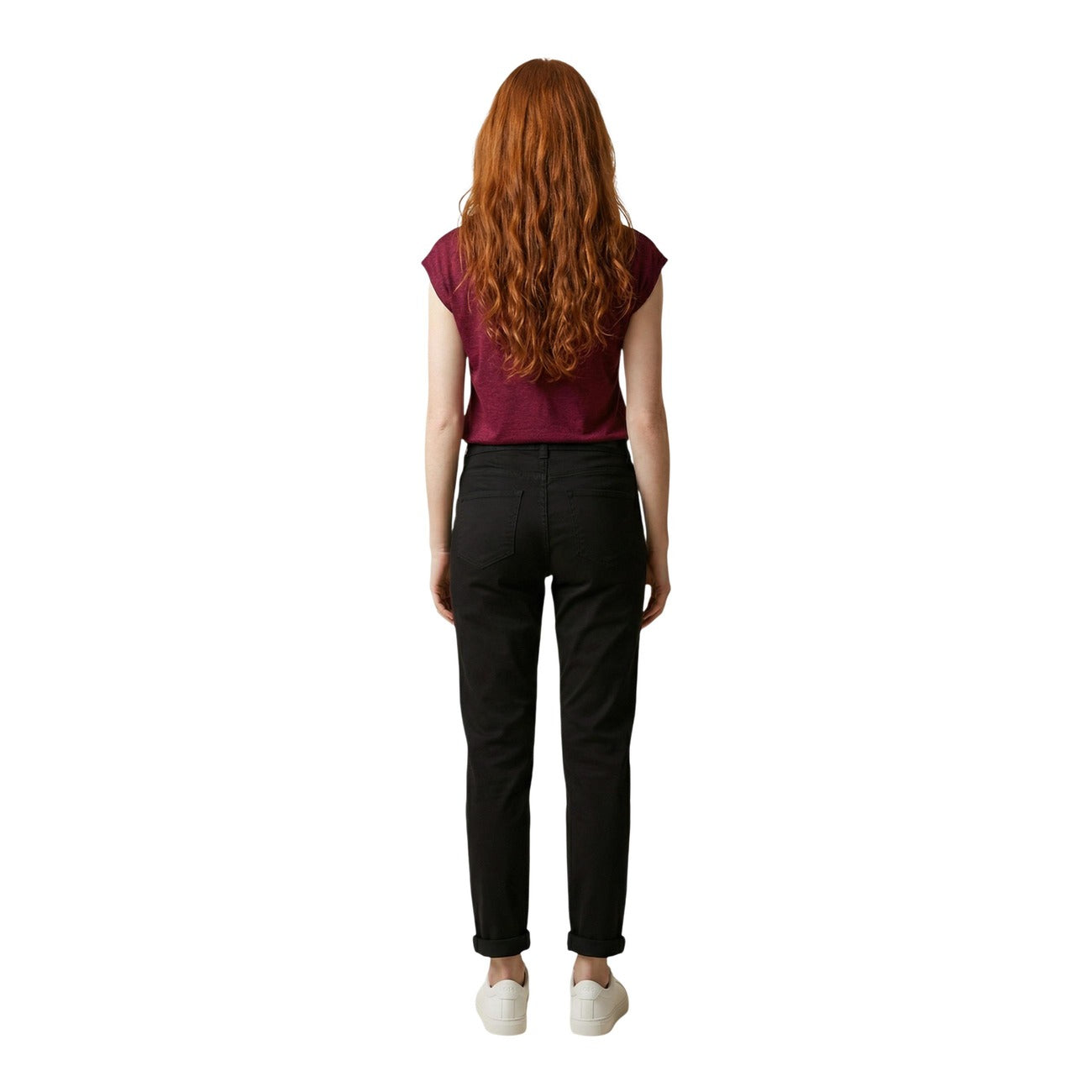T-shirt Morgan De Toi Viola; 53% Poliestere Riciclato, 47% Viscosa Sostenibile. Scollo a V, fantasia melange, vestibilità morbida. Tessuto leggero e traspirante, stile casual-raffinato. Figura intera posteriore 