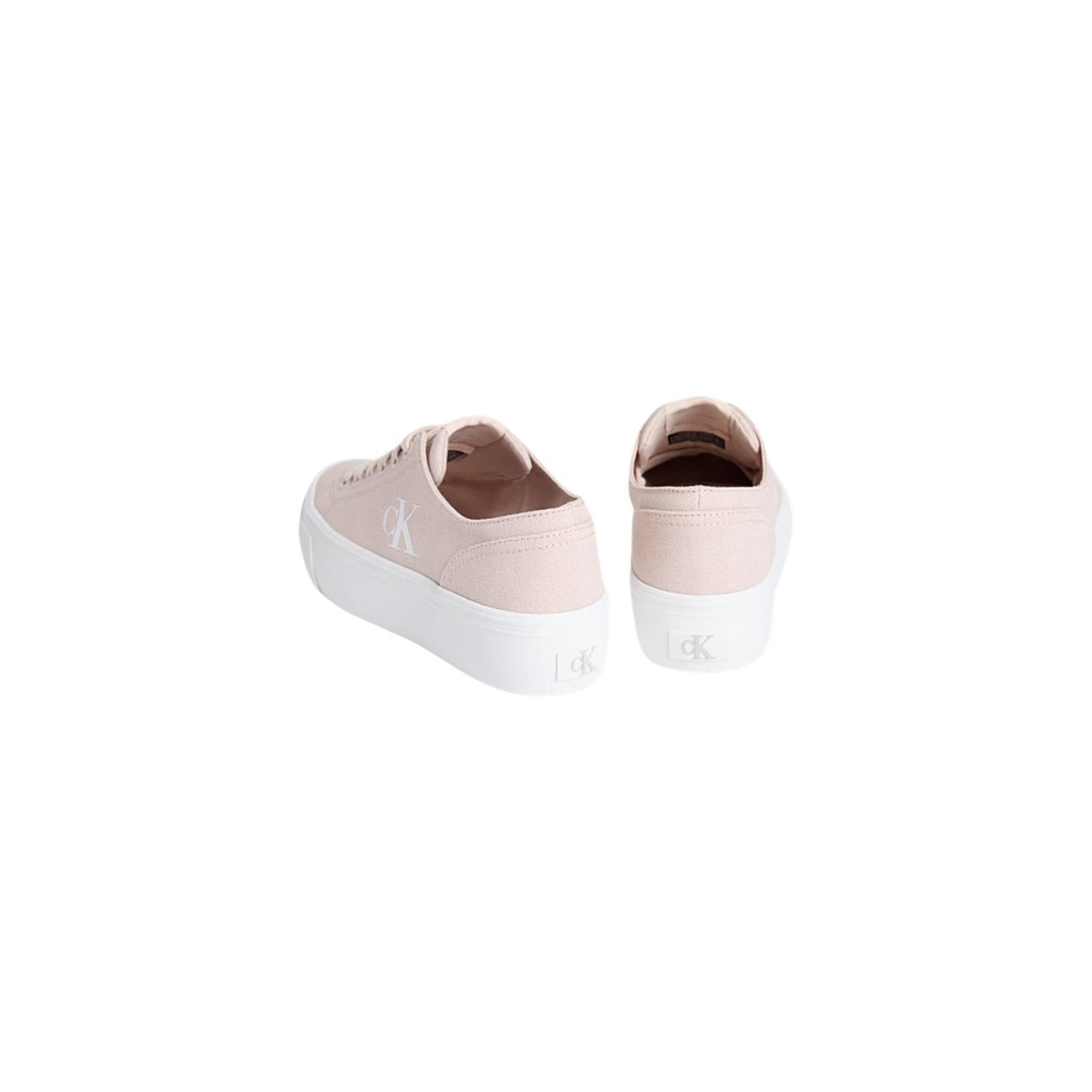 Calvin Klein Graz Sneaker Platform; tomaia in tela di cotone, suola 3 cm, tecnologia Airfit®. La sneaker logata leggera e flessibile con plateau. Colore rosa chiaro. Vista Posteriore