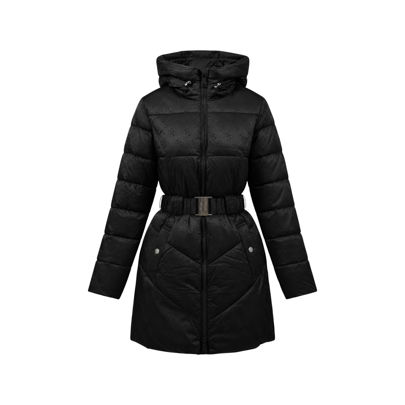 Piumino Guess donna New Imma Logo W6BL50 W4144. Giambotto lungo/midi imbottito sfiancato con cintura, trama logata all-over tono su tono, cappuccio e chiusura con cerniera, collezione autunno inverno. Nero 
