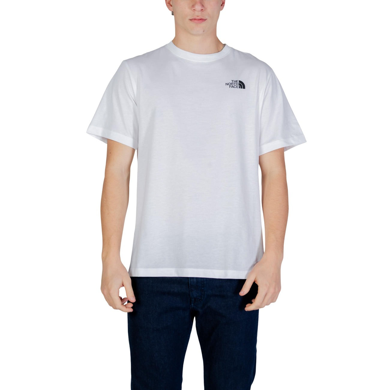 T-shirt The North Face uomo bianca con logo maniche corte - vista frontale indossata da modello
