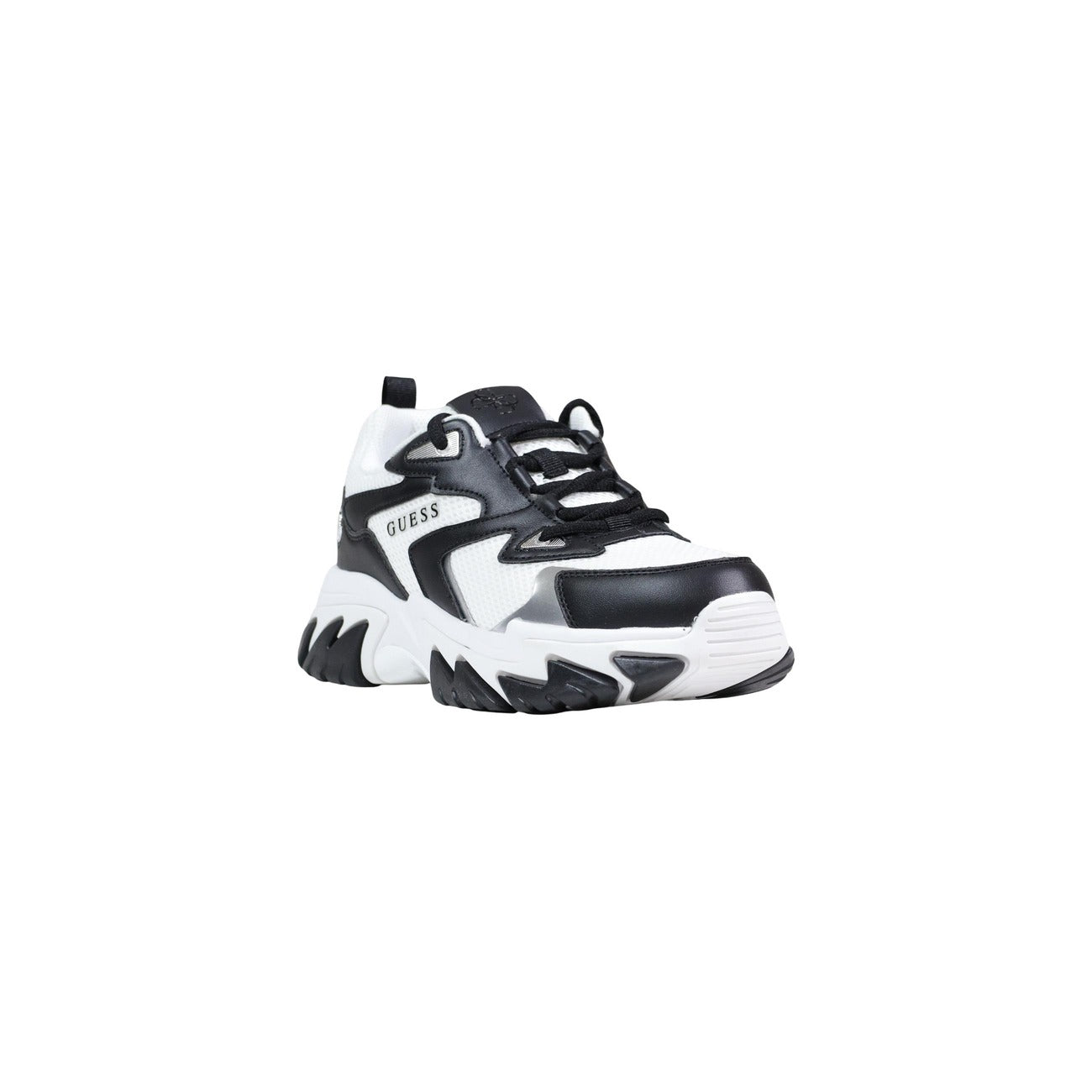 Sneakers Guess NOTISS Chunky; 52% Poliuretano, 48% Poliestere. Colore Nero e bianco, tacco 5 cm, suola sagomata. Sneakers donna robuste e leggere, ideali per tutte le stagioni. Vista frontale 