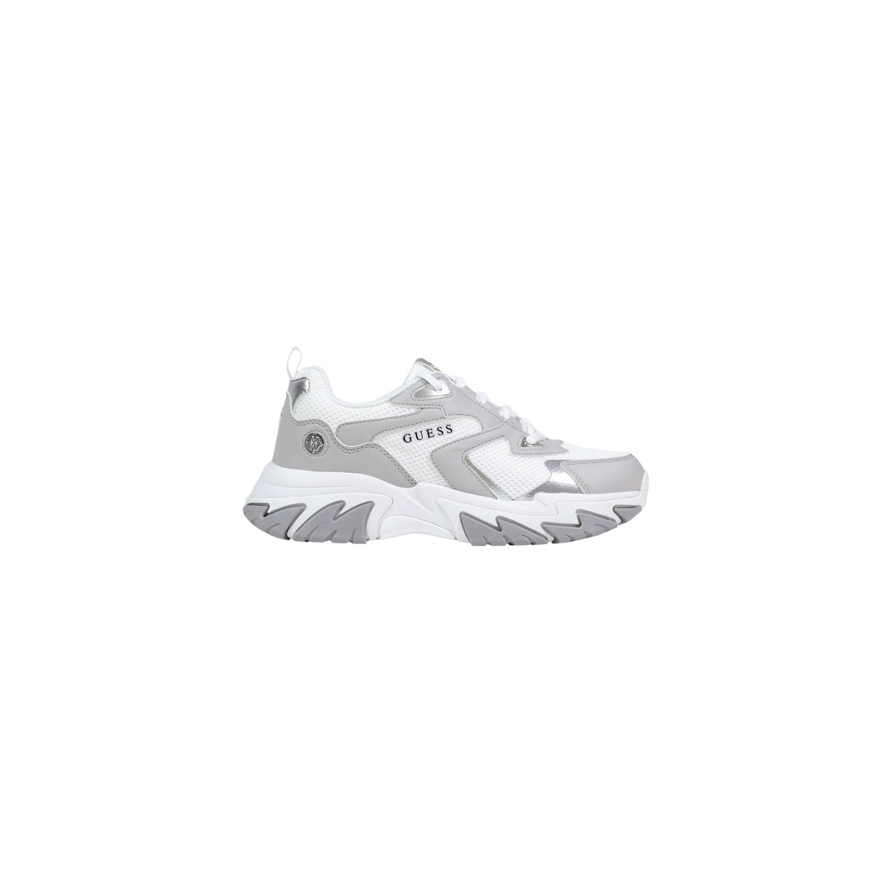 Sneakers Guess NOTISS Chunky; 52% Poliuretano, 48% Poliestere. Colore grigio e bianco, tacco 5 cm, suola sagomata. Sneakers donna robuste e leggere, ideali per tutte le stagioni. Vista laterale 