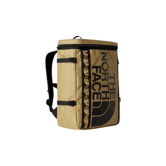Zaino The North Face Base Camp Fuse Box; Colore Beige; Materiale tecnico ultra-resistente. Scomparto laptop 15", cinghie di compressione, tasca esterna frontale. Misure 33x46x15 cm. Ideale per ufficio, università e viaggi. Vista frontale 