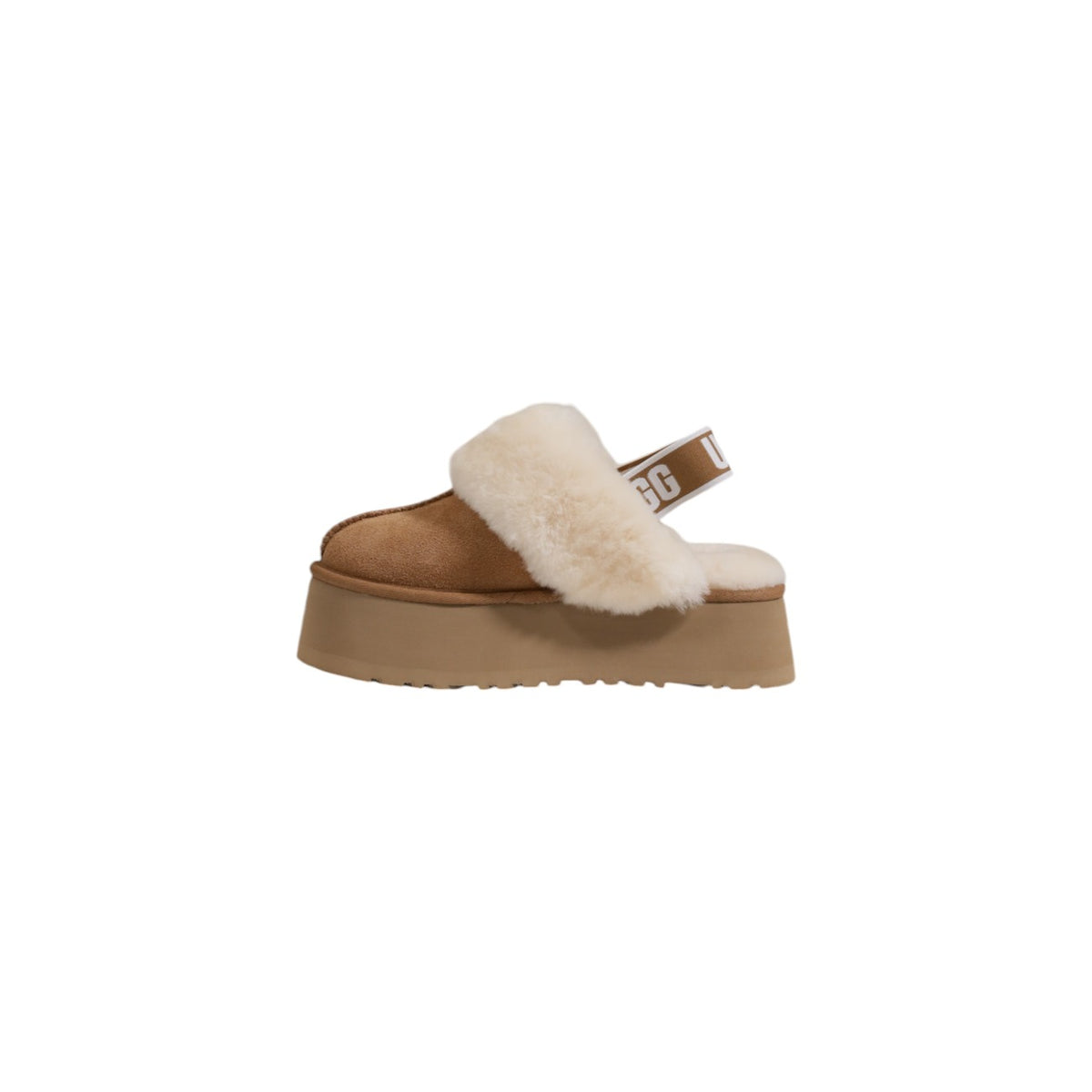 Ciabatte beige donna UGG Funkette 1113474. Sabot scamosciati beige con cinturino elastico logato, pelliccia di montone e suola spessa platform SugarSole da 5 cm.