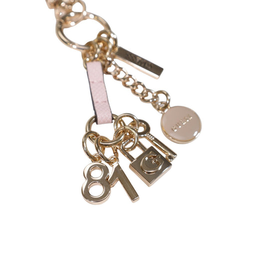 Portachiavi Guess rosa Zalina Keychain RWZ746 01190. Charm da borsa e portachiavi donna in acciaio rosa con ciondoli logo Guess e moschettone lucido, accessorio regalo glamour 4 stagioni.