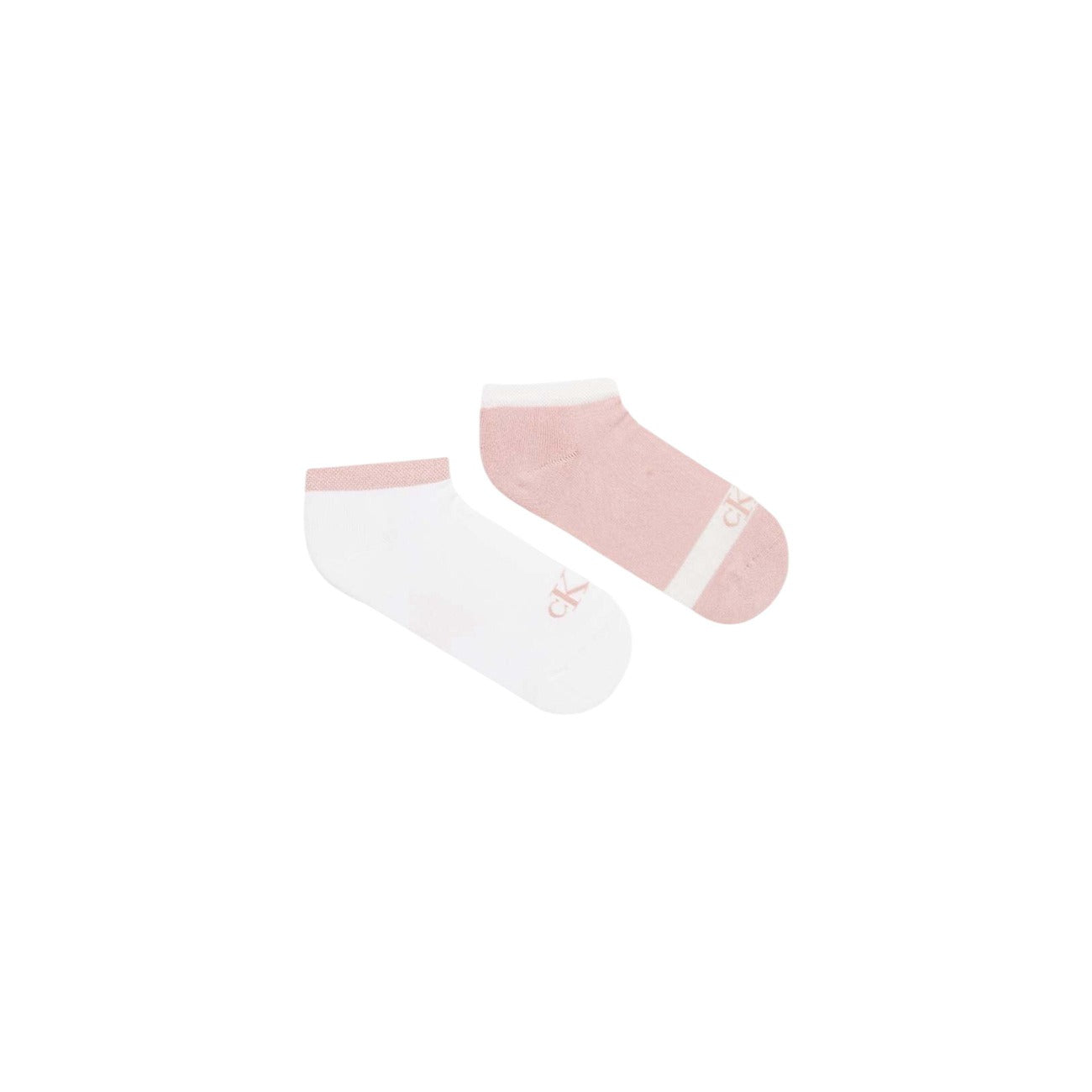 Pack 2 Paia Calze Sneaker CK Jeans Glossy; Bianco/Rosa. 63% Cotone, 10% Viscosa, 27% Fibre tecniche. Effetto leggermente lucido, logo tono su tono, vestibilità comfort 4 stagioni.