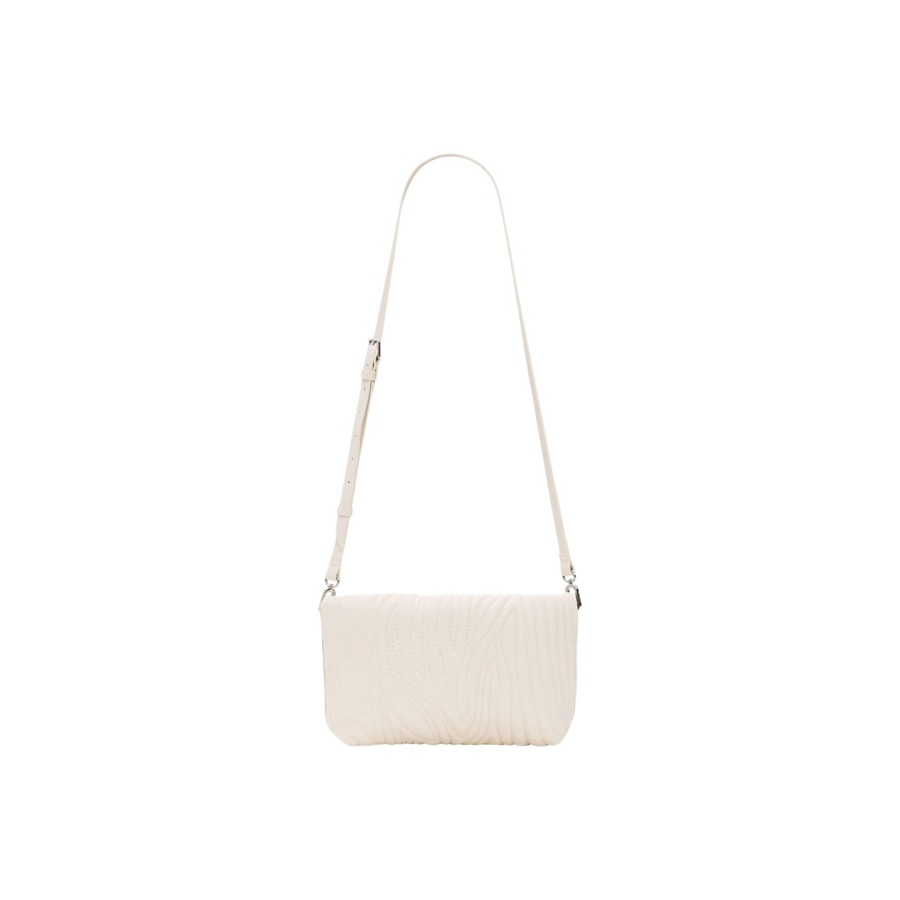 Realizzata al 100% in poliuretano, questa borsa si distingue per la sua silhouette a mezzaluna e per il manico arricciato, che aggiunge un tocco originale e moderno. Il design trapuntato dona eleganza, mentre il logo Desigual è delicatamente applicato sulla parte frontale. Dotata di una targhetta pendente effetto pelle martellata