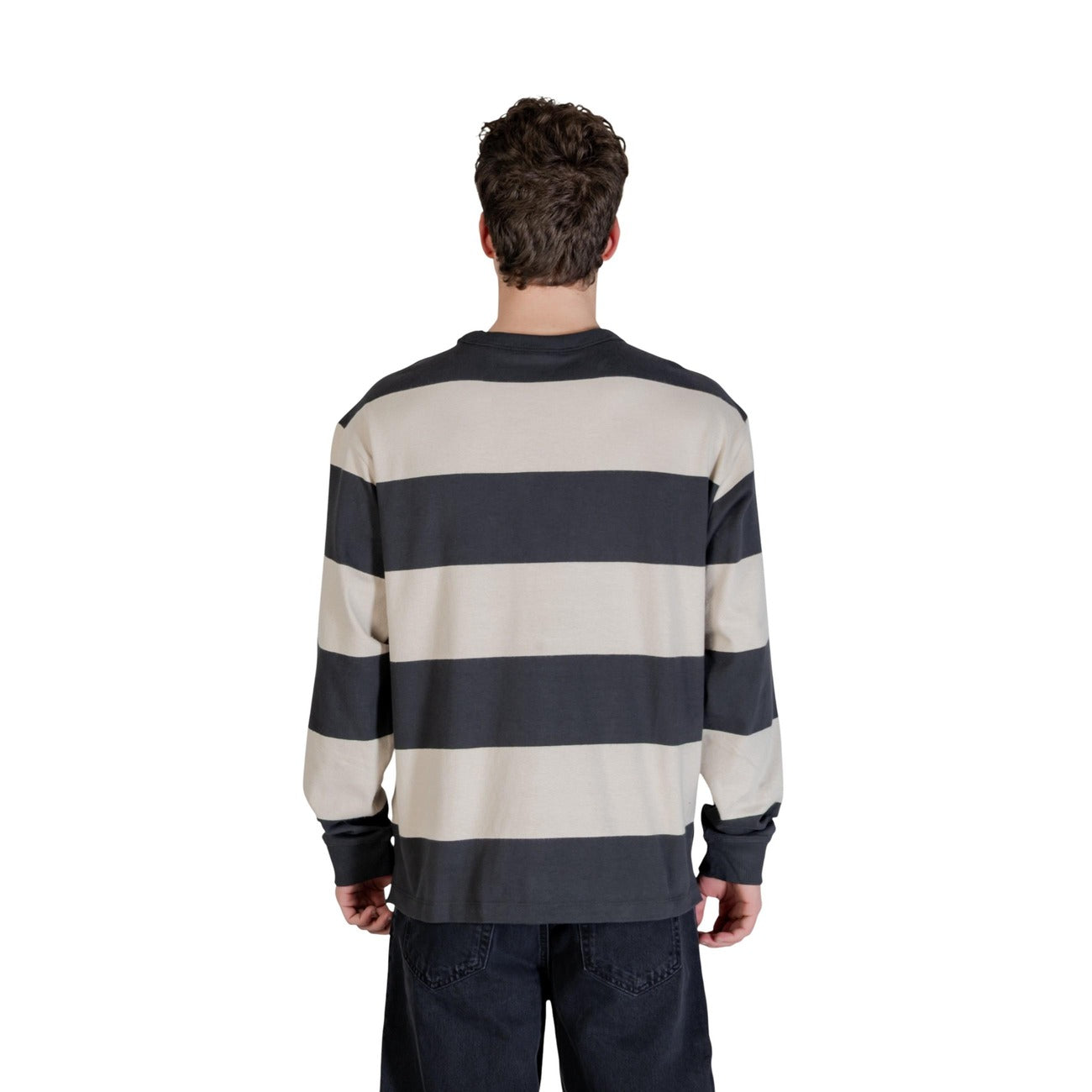 Maglia a righe ampie Calvin Klein; 100% cotone, girocollo, taschino frontale logato, taglio relaxed. Stile classico contemporaneo. Vista posteriore 