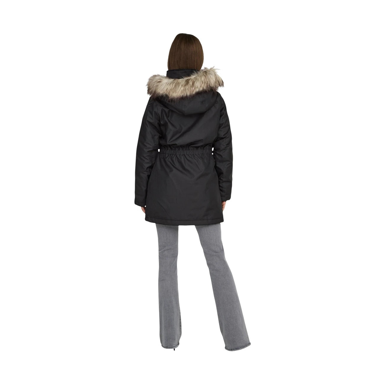 Parka nero da donna Only 15370930 con pelliccia sul cappuccio. Giubbotto caldo per l'inverno con cerniera zip, bordo in eco-pelliccia rimuovibile, polsini elasticizzati e tasche, abbigliamento donna autunno inverno.