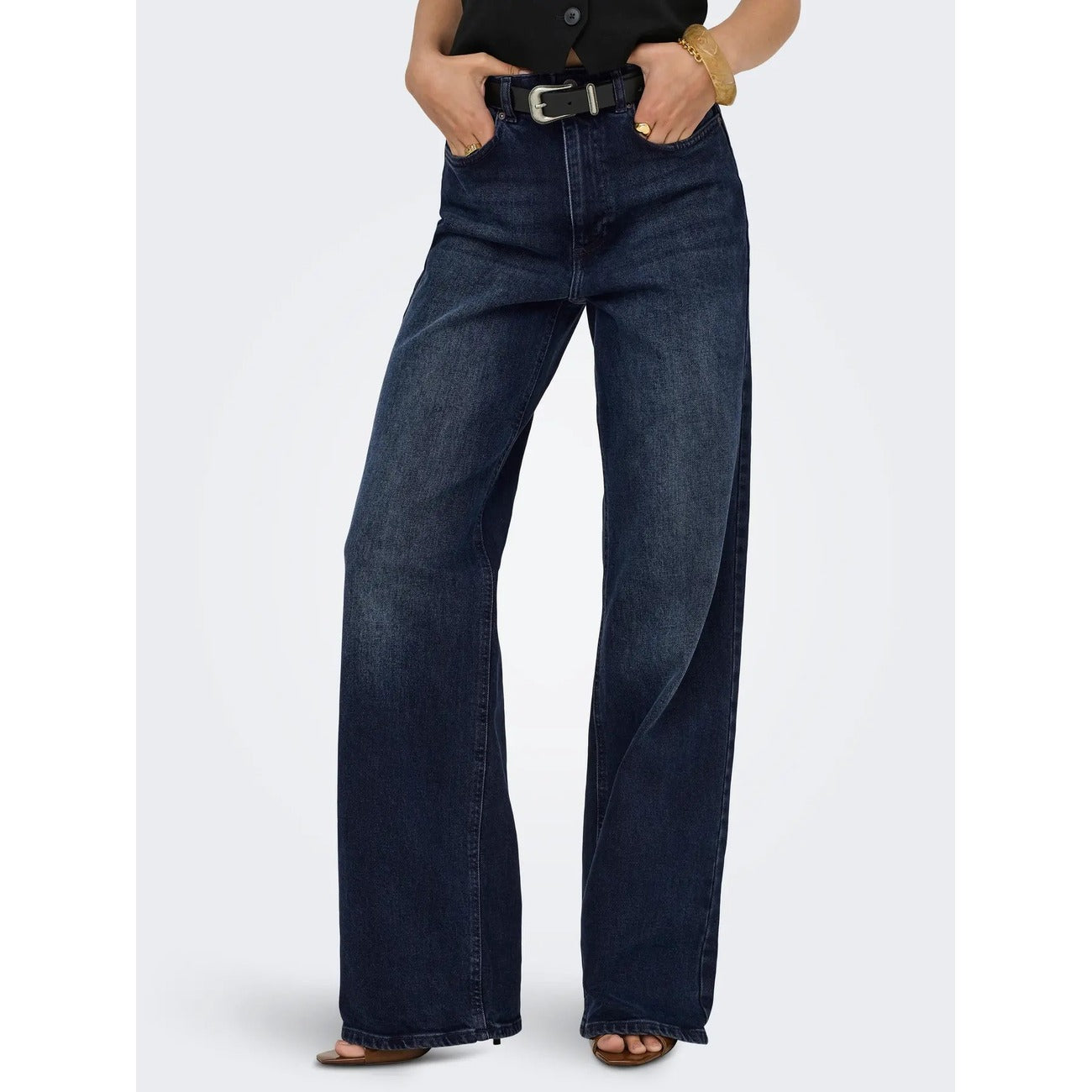 Jeans Only donna blu scuro Wide Fit 15338894. Jeans a vita alta e gamba larga in cotone biologico stretch blu scuro lavato, 5 tasche con zip e bottone, pantaloni jeans estivi morbidi e traspiranti Primavera/Estate.