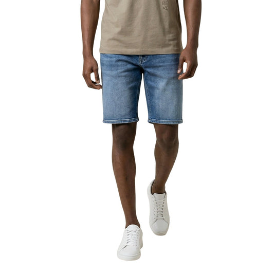 Replay Bermuda M1072D; denim stretch, taglio dritto, lunghezza sopra il ginocchio, 5 tasche. Lo short versatile per la tua estate. Vista frontale 